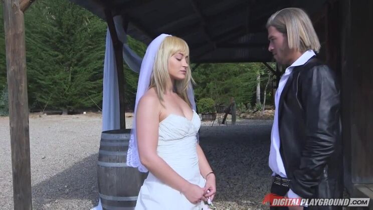 [DigitalPlayground] - Dani Daniels Handjob Action with Xander Corvus - Dani Daniels - Xander Corvus