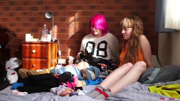 [GirlsOutWest] - Noelle & Pia - Golden Shower Backstage - sharon pink - cindy gold