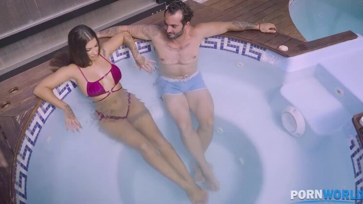 Susy Gala Big Tits MILF Gets Poolside Fuck & Sticky Facial