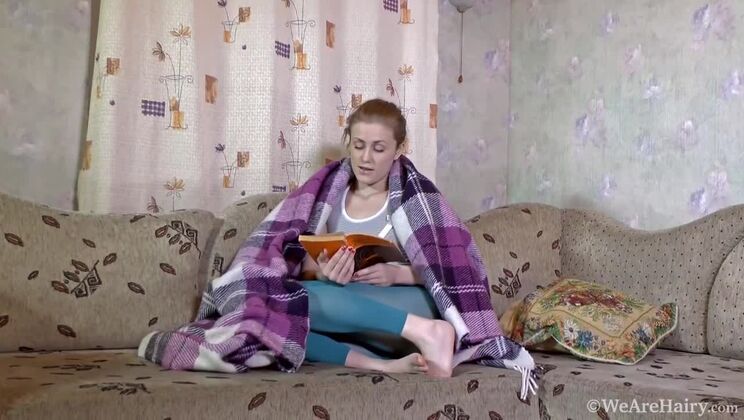 [WeAreHairy] - Fani's Erotic and Sensual Reading - Fani