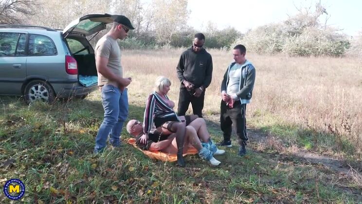 Amy's Big Gangbang - 4 Men, Mature Woman