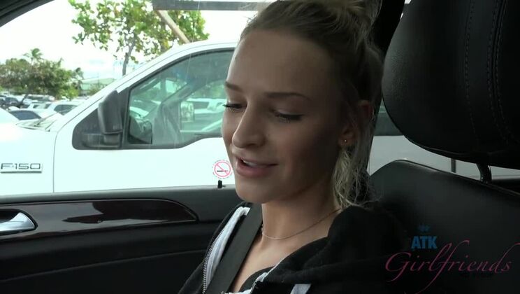 [ATKGirlfriends] - Shower Time with Emma Hix on Beach - Emma Hix