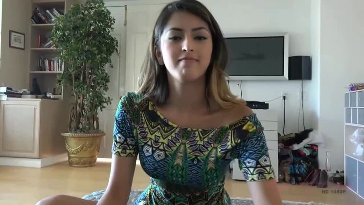 Latina Bombshell Sophia Leone's Amateur Footjob