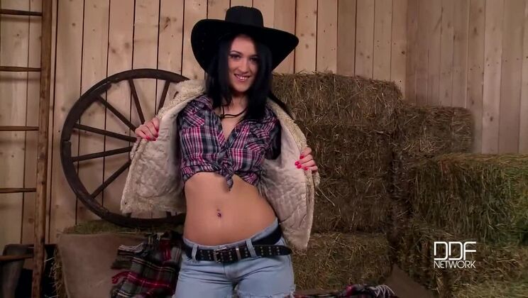 [1By-Day] - Hungarian Hottie - Betty - Betty