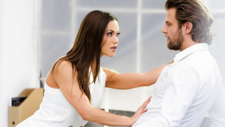 Deepthroat Blowjob in the Office - Alyssa Reece Goes Wild