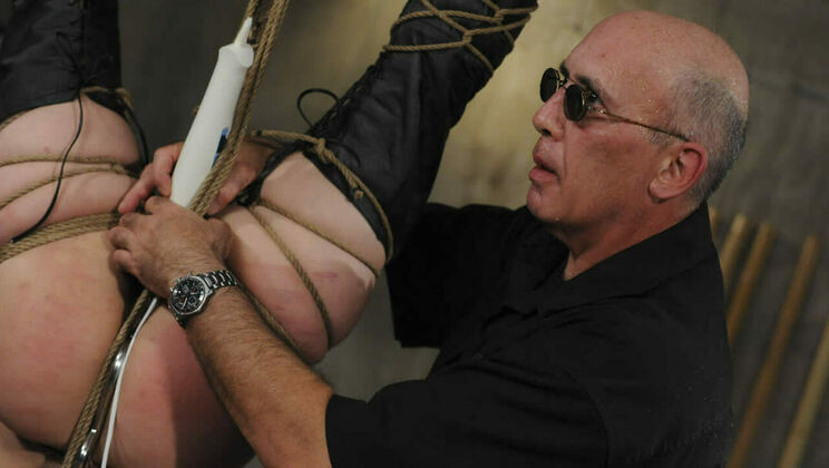 [Submissed] - Ten's Deepthroat Domination - Ten Amorette