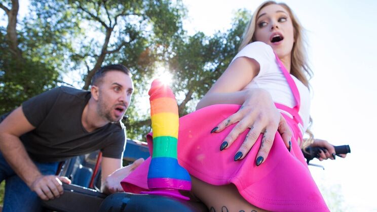 Pierced Babe Kali Roses Takes Big Cock Standing
