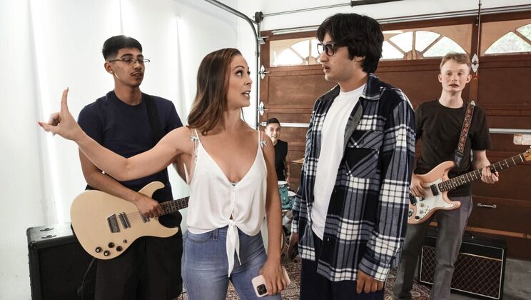 [Brazzers] - Deepthroat with Diego Perez - Cherie Deville - Juan Loco - Jimmy Michaels - Diego Perez