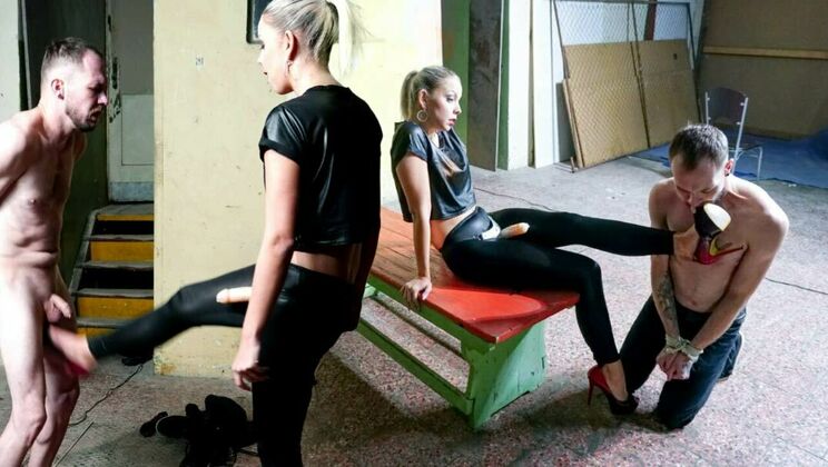 [Submissed] - Blonde Amateur BDSM Bitch - Julia Parker