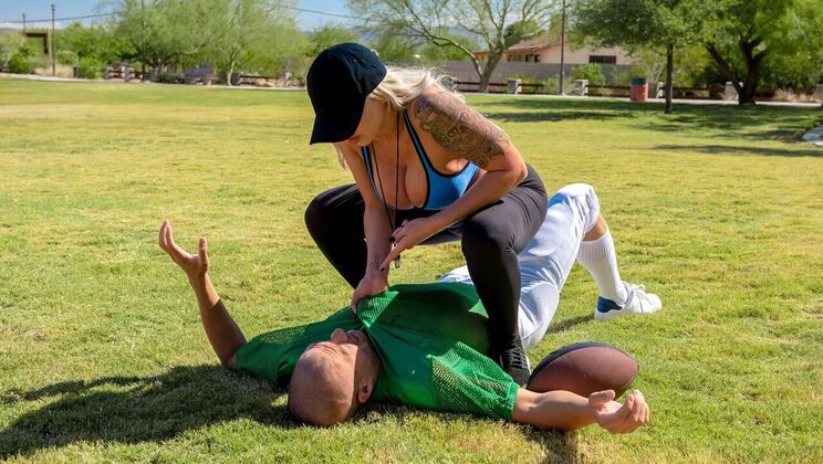 [Brazzers] - Bubble Butt Nina Fucked