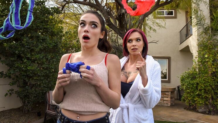 [Brazzers] -  My Girlfriend's First Time with Strap-on  - Anna Bell Peaks - Ashly Anderson