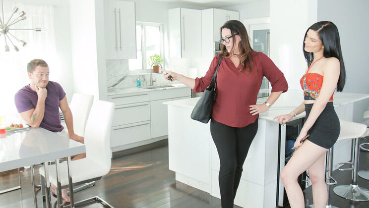 [FamilyStrokes] - Taboo Family Sex Games