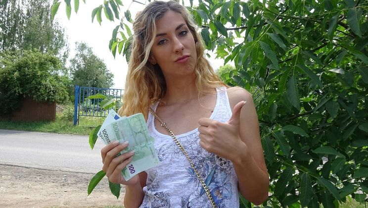 Shona's Public Sex Scene