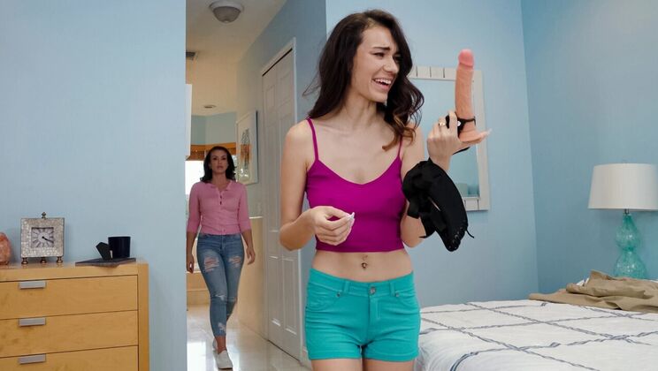[MomsLickTeens] - Hot Amateur Lesbians Suck & Ride Dildos While It Pours Outside - Sawyer Cassidy - Mandy Waters