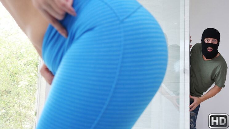 Blonde Shower Robbery