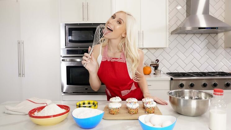 [RKPrime] - Blonde Bombshell Kay Lovely in Amateur Sex - Kay Lovely - Johnny Love