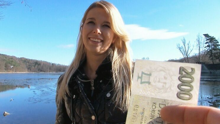 Outdoor Sex with Euro Blonde