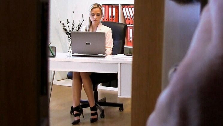 [PervsOnPatrol] - Czech Office Sex with Blonde - Cristal Caitlin