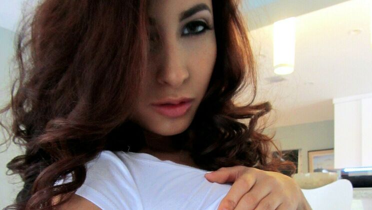 [LatinaSexTapes] - Jade Jantzen's Juicy Latina Ass - Jade Jantzen