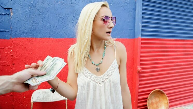 Amber Jade's Public Encounter