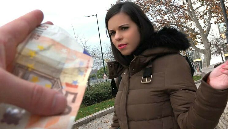 Nekane Sweet's Large Breasts