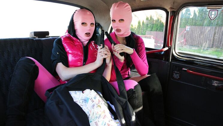 [FakeTaxi] - Masturbation in a London Taxi