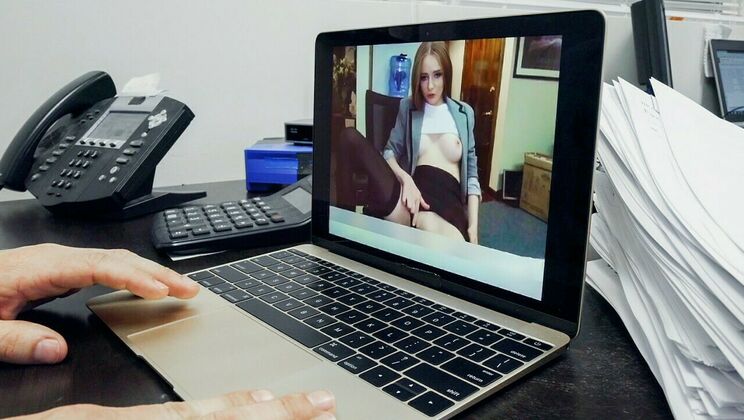 Secretary's Steamy Cam Session