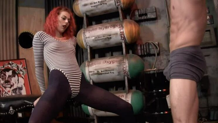 Ariel Kay in Lingerie Gets a Cumshot on Her