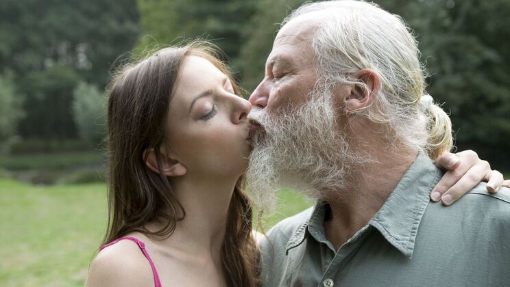 [Oldje] - Rebecca Ruby and Bruno's Hot Outdoor Sex