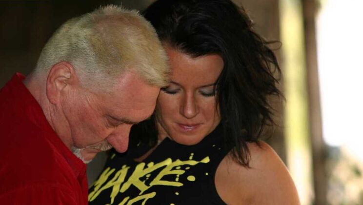 [Oldje] - Old Man Fucks Young Lumberjack Girl in Doggystyle - Pitton - Yllen