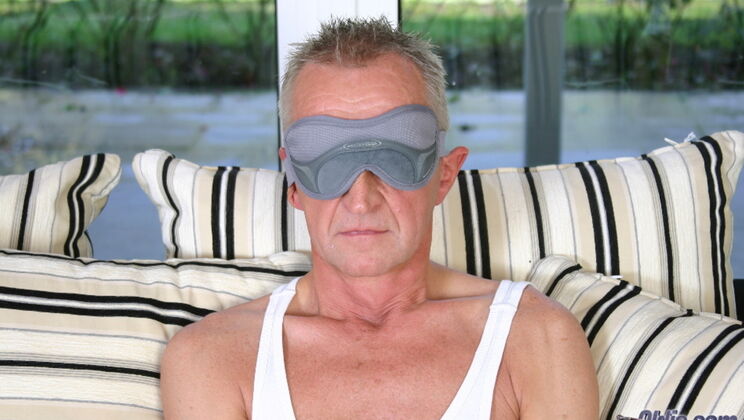 [Oldje] - Cum Swallowing Party with Britney & Friends - Britney - Cindy Dollar - Doug