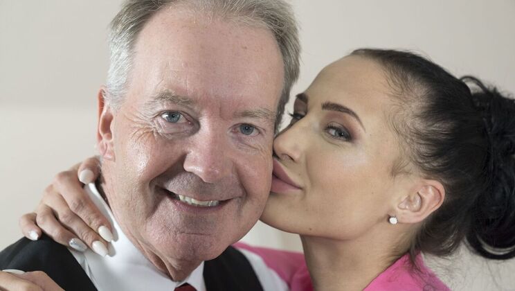 [Oldje] - Tattooed Secretary Nicole Love in Kissing and Sex