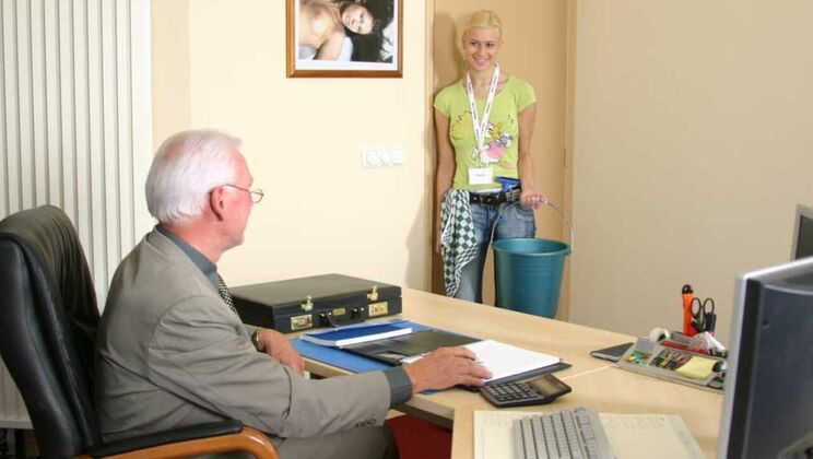 [Oldje] - Cleaning Maid Barry's Pleasure in Office - Barry - Anastazie