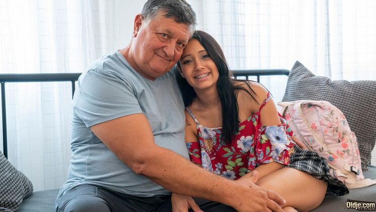 [Oldje] - Scamming the Old Landlord with Young Pussy - Lia Ponce - Eddie Montana