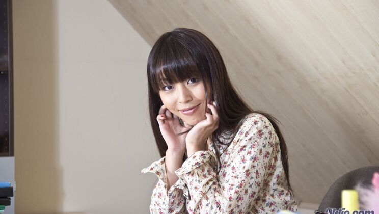 Brunette and Blonde Don't Care