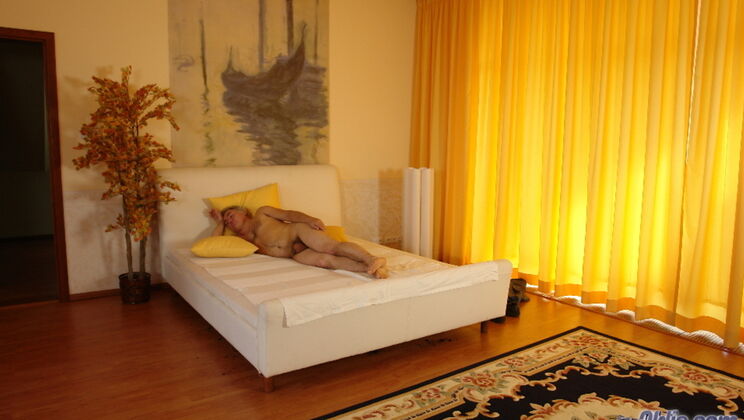 [Oldje] - Aaron Fucks Katy Sweet in Doggystyle - Katy Sweet - Aaron