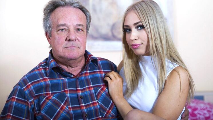 [Oldje] - Up Close and Personal with Alana - Alana Moon - Harry