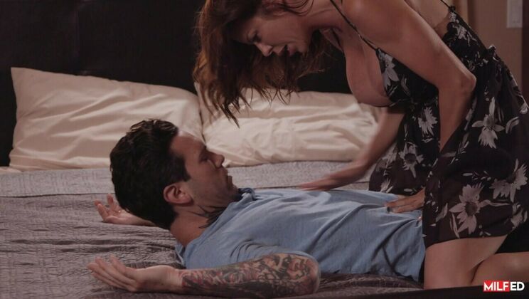 [Milfed] - Big Tit MILF Alexis Fawx Gets Fucked Hard - Alexis Fawx - Small Hands