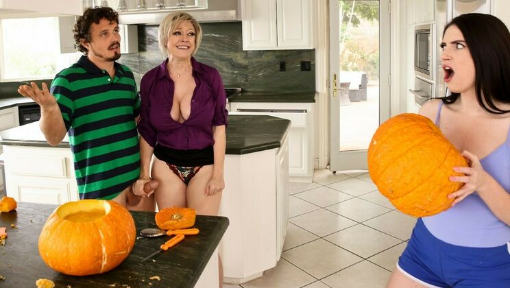 [Milfed] - Tattooed Pumpkin Gets Fucked - Dee Williams - Robby Echo