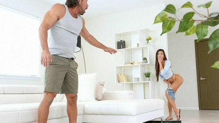 Vina Sky's Steamy Body Massage