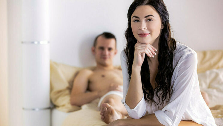 [SexArt] - Sam Bourne's Striptease for Jenny Doll - Sam Bourne - Jenny Doll