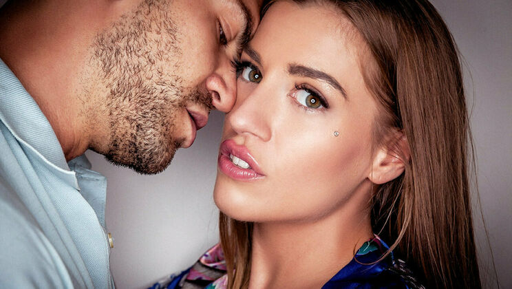 [SexArt] - Tattooed Temptress: Silvia Dellai's Sexy Striptease