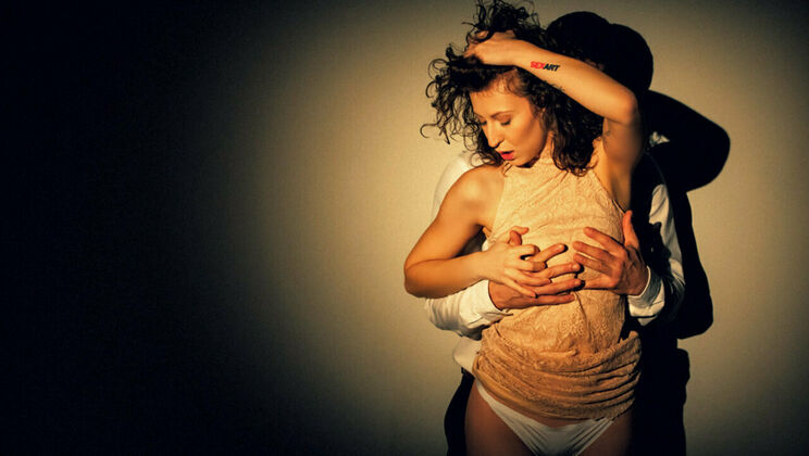 [SexArt] - Striptease and Sex with Maxmilian Dior and Emylia Argan