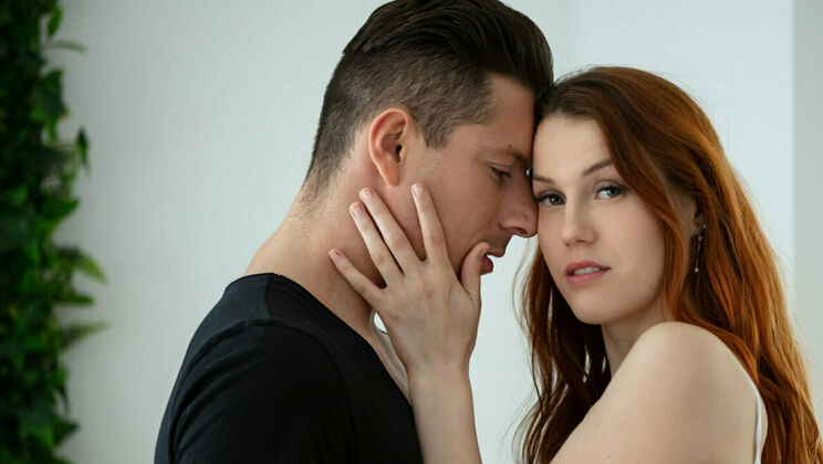 [SexArt] - Nick Ross and Charli Red's Hot Encounter - Nick Ross - Charli Red