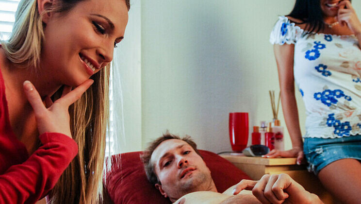 [2ChicksSameTime] - Cum in Mouth and Facial for Harmony and Mikayla - Harmony - Mikayla - Eric Swiss