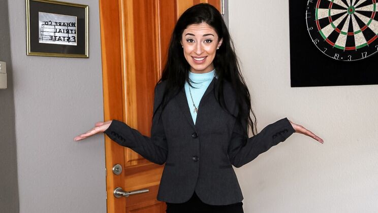 Cowgirl Cameron Canela