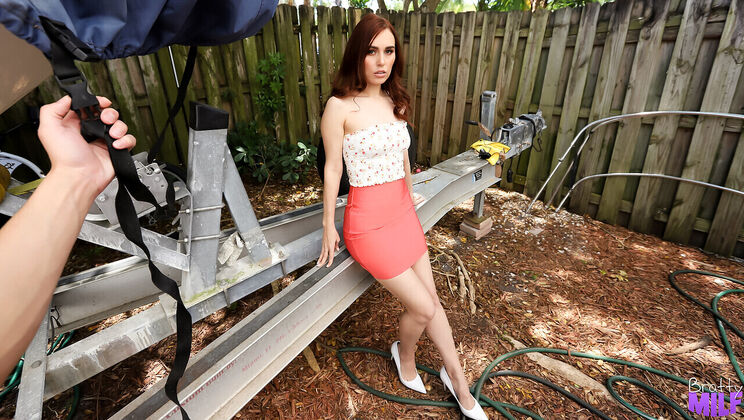 [BrattyMILF] - Stepmom Ends Dry Spell with Super Skinny Lover - Kiki Vidis