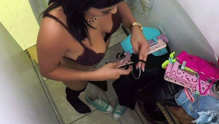 [PervsOnPatrol] - Seductive Shoplifter Gets Off Scot-Free - Sean Lawless - Mia Martinez