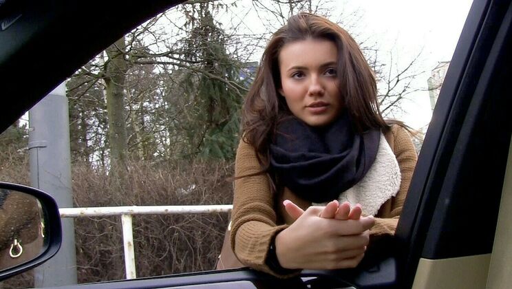 [StrandedTeens] - Delightful Traveler Exposes Her Assets - Vanessa Decker