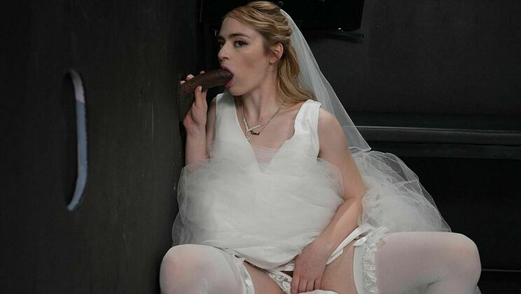 [GloryHole] - Teen Reese Robbins Gets Fucked